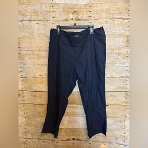 Christine Alexander cropped pants 🛍